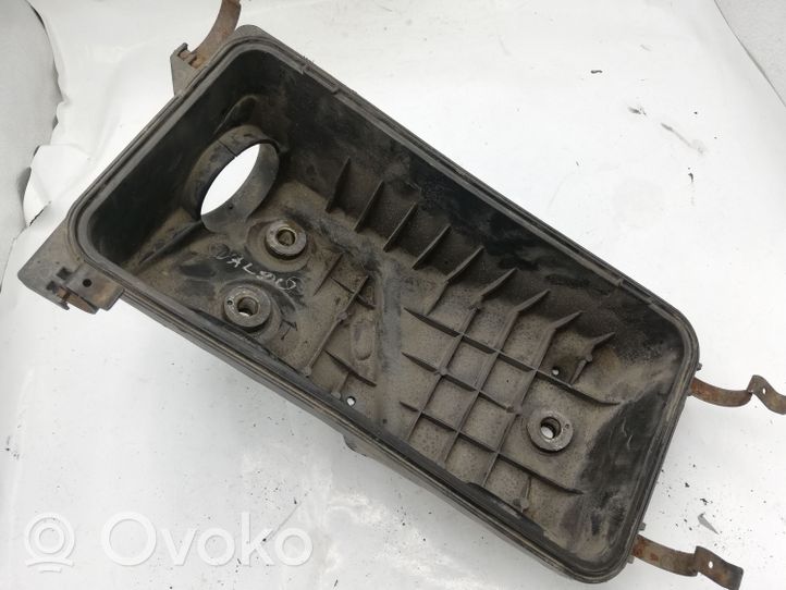 Toyota Corolla E120 E130 Air filter box cover 