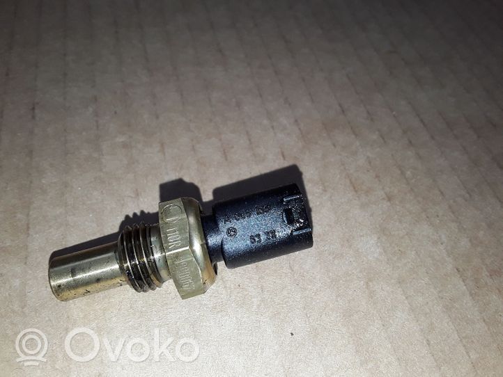 Mercedes-Benz A W169 Sensor de temperatura del refrigerante A0051536328