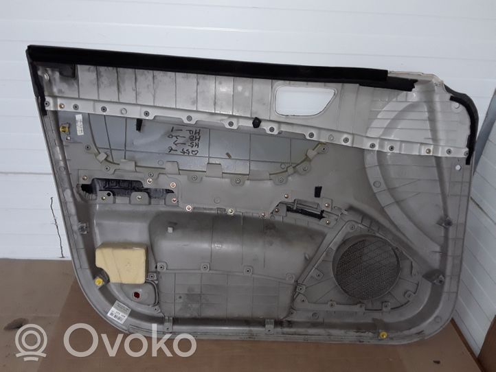 Hyundai Sonata Обшивка передней двери 823023K0200D