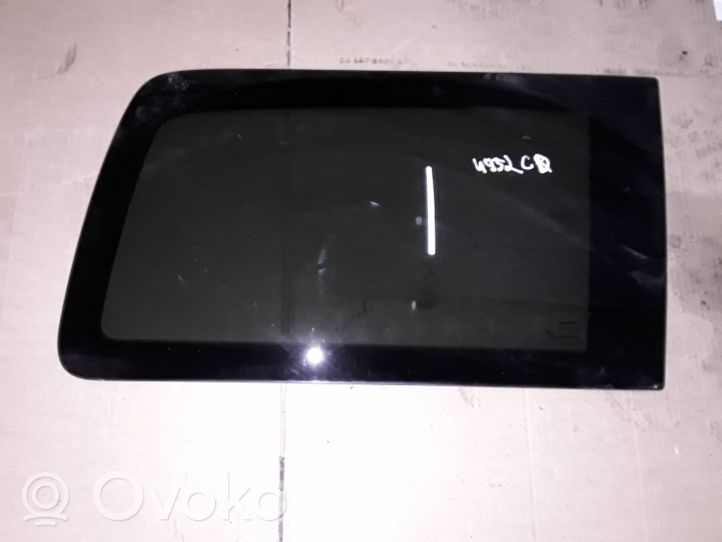 Dodge Nitro Rear side window/glass 43R001385