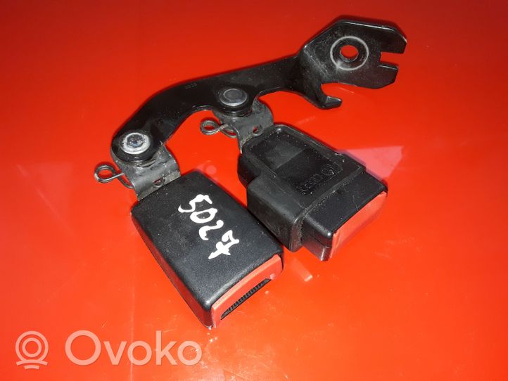 Audi A8 S8 D4 4H Klamra środkowego pasa bezpieczeństwa fotela tylnego 4H0857740