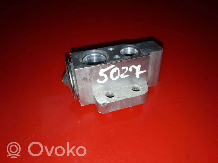 Audi A8 S8 D4 4H Air conditioning (A/C) expansion valve 4H0820181