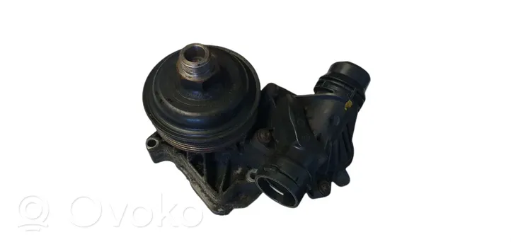 BMW X5 E53 Pompe de circulation d'eau 229571