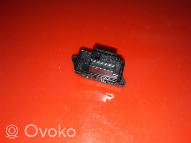 Volkswagen Golf VII Central locking switch button 5G0962126A