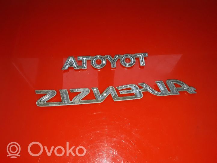 Toyota Avensis T250 Logo, emblème de fabricant 2576