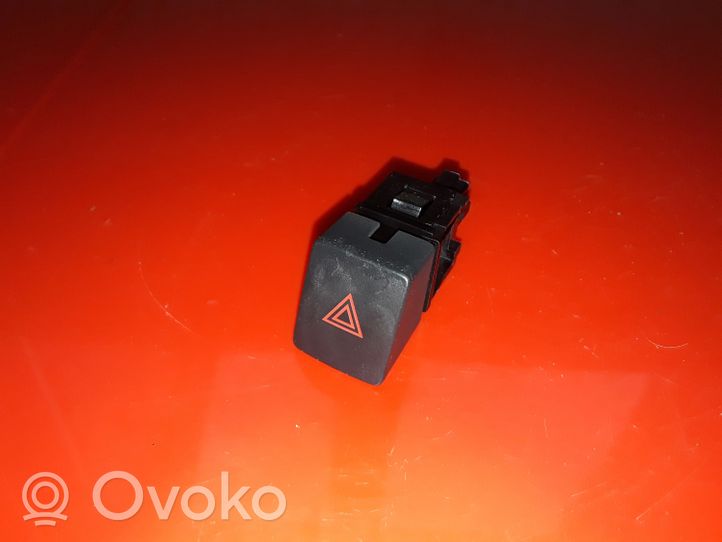 Nissan Qashqai Interruttore luci di emergenza 299125472