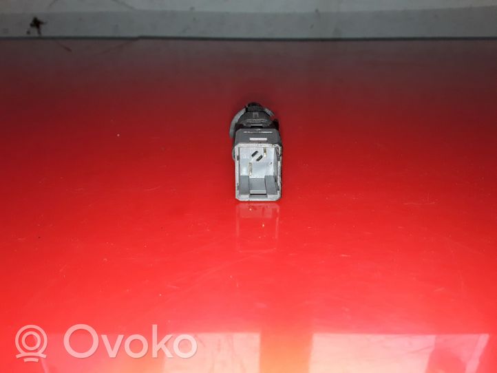 Opel Movano A Jarrupolkimen anturin kytkin 431512