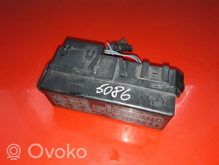 Subaru Justy Module de fusibles 3673854GB