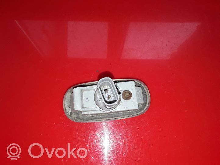 KIA Magentis Etupuskurin suuntavilkku 923033K0