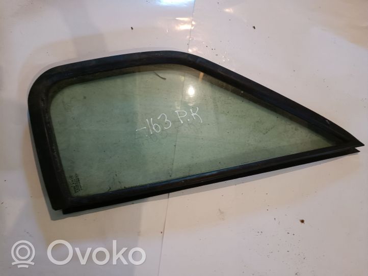 Opel Movano A Szyba karoseryjna drzwi E243R000464