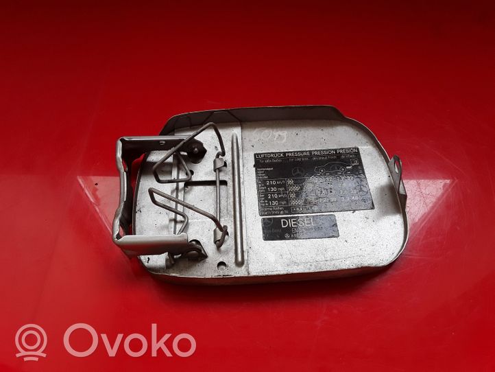 Mercedes-Benz CLK A209 C209 Sportello del serbatoio del carburante A2095840639