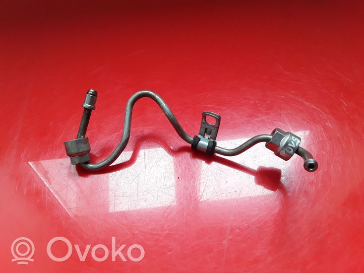 Volvo V40 Tuyau d'alimentation d'injecteur de carburant 