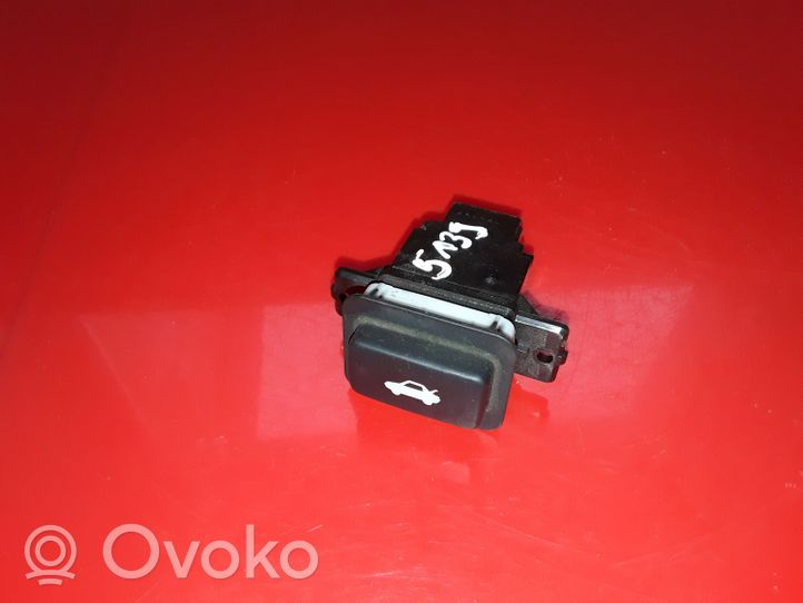 Honda Accord Przełącznik / Przycisk otwierania klapy bagażnika M26983