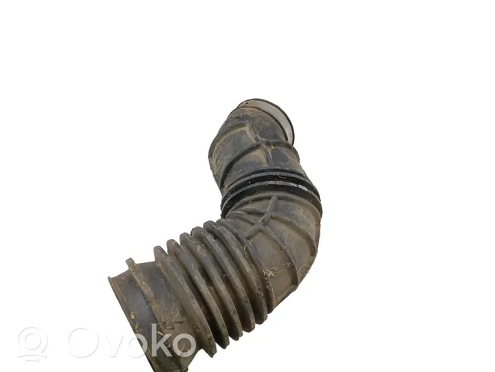 Toyota Land Cruiser (HDJ90) Turboahtimen ilmanoton letku 08649258