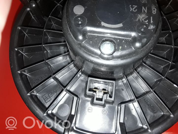 Toyota Verso-S Ventola riscaldamento/ventilatore abitacolo 1280