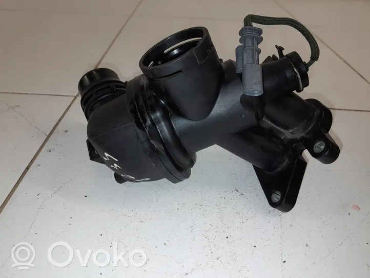 Land Rover Discovery Sport Boîtier de thermostat / thermostat G4D33575BE