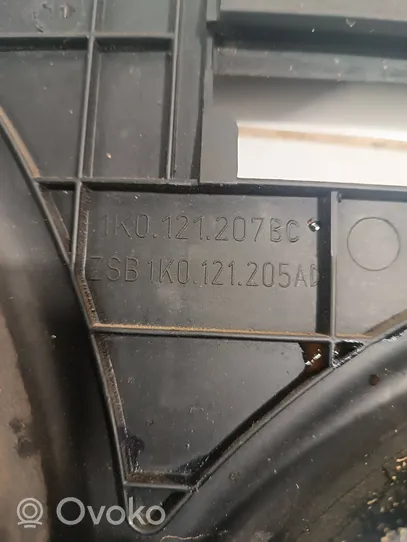 Volkswagen Tiguan Ventiliatorių komplektas 1K0121205bc