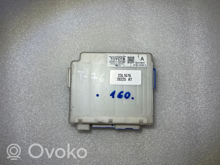 Toyota Yaris Relais de batterie fusible 8264152020