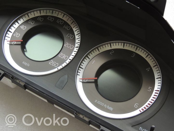 Volvo V60 Compteur de vitesse tableau de bord 36002600