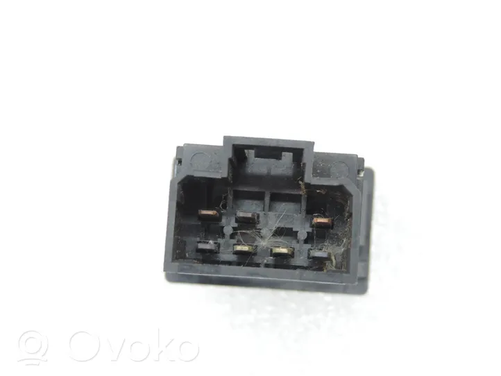 Isuzu Bighorn Headlight wiper switch 8970459272