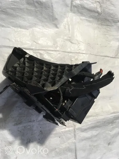 Jeep Cherokee Saugiklių dėžė (komplektas) P68251627AC