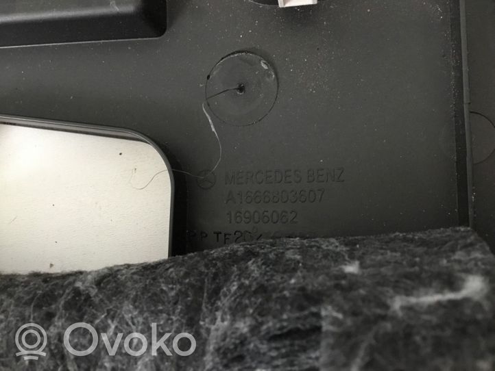 Mercedes-Benz GLE (W166 - C292) Revestimiento de los botones de la parte inferior del panel A1666803607