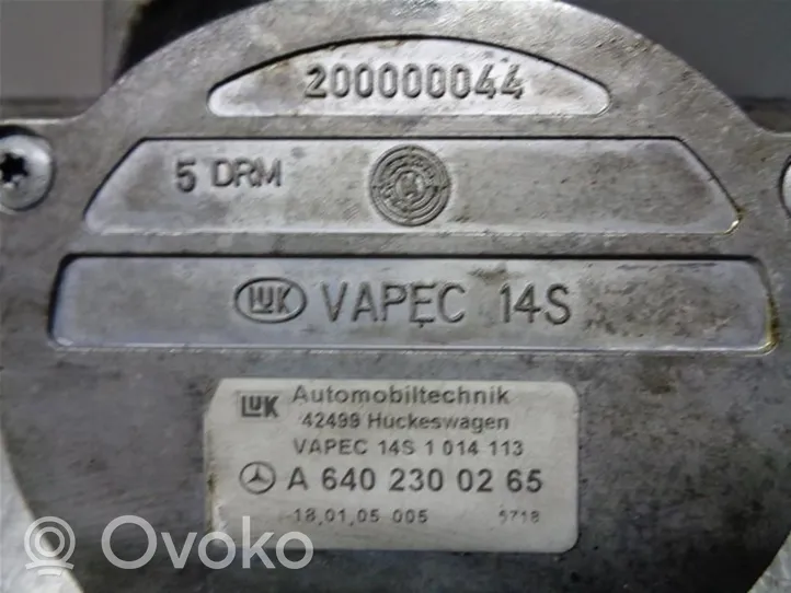 Mercedes-Benz A W169 Alipainepumppu A6402300265