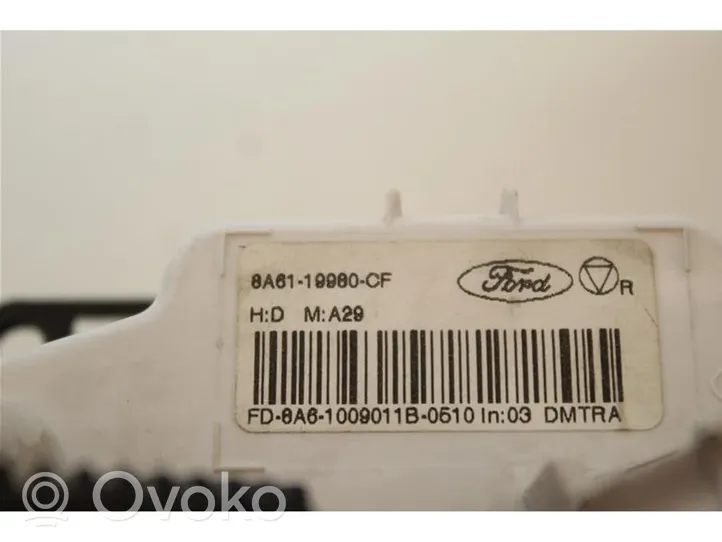 Ford Fiesta Keskikonsoli 8A6119980CF