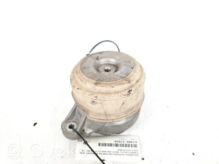 Mercedes-Benz E AMG W212 Supporto di montaggio del motore A2122403017