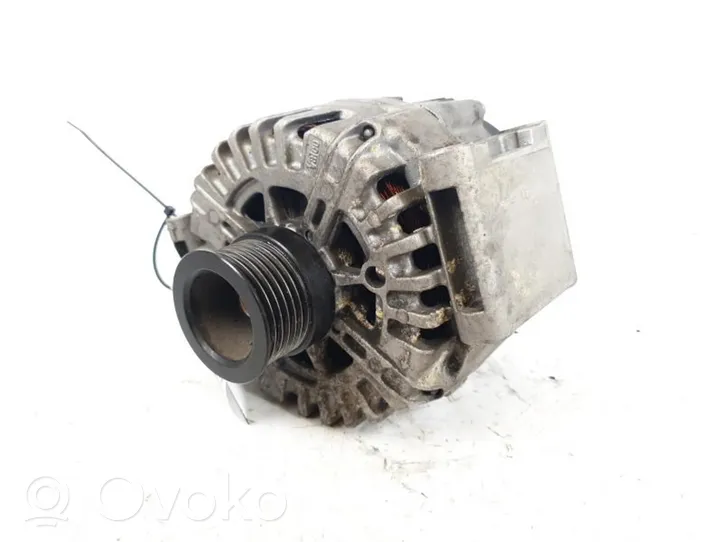 Mercedes-Benz E AMG W212 Generatore/alternatore A0009067802