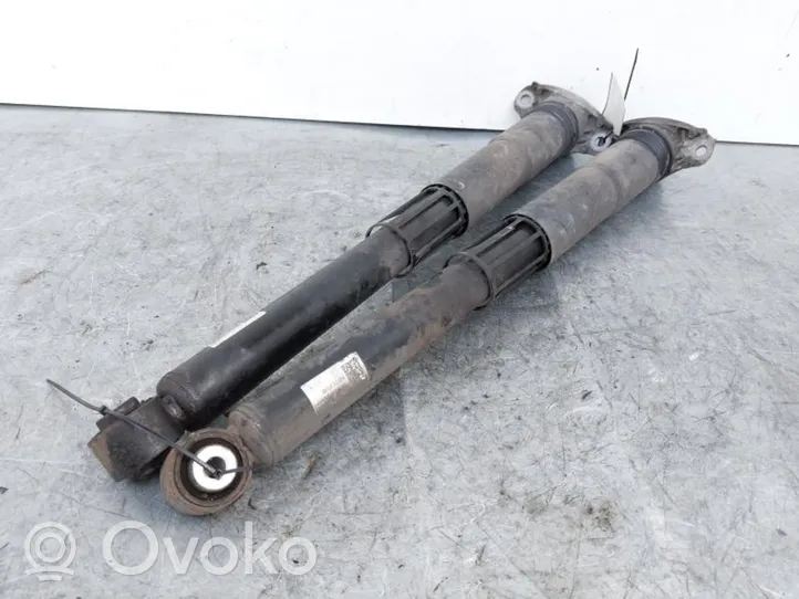 Skoda Octavia Mk3 (5E) Amortyzator osi tylnej ze sprężyną 5Q0512013