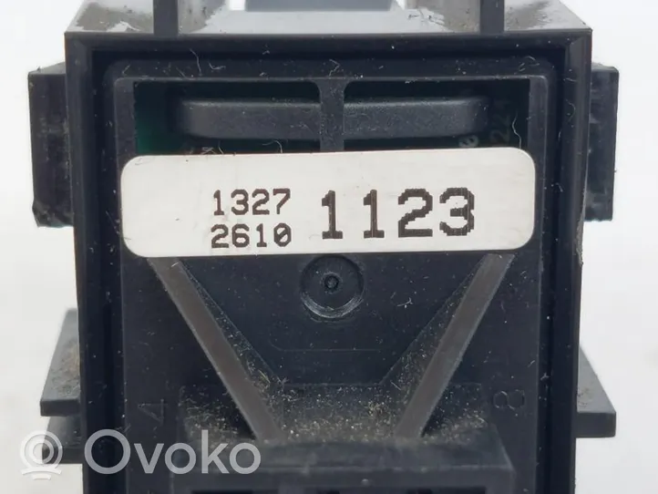 Opel Meriva B Rączka / Dźwignia hamulca ręcznego 13301886