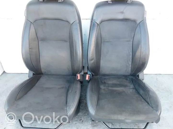 Suzuki Vitara (LY) Fotele / Kanapa / Komplet 