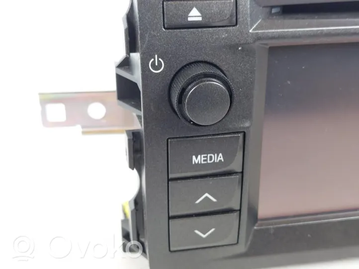 Toyota Auris E180 Radio/CD/DVD/GPS head unit 8614002010