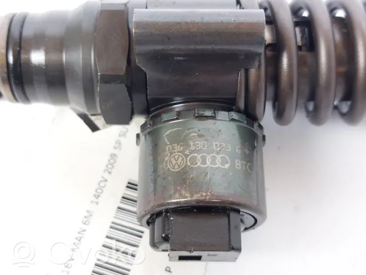 Jeep Patriot Injecteur de carburant 03G130073G