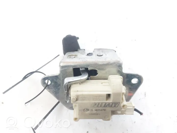 Fiat Idea Tailgate lock latch 65006100