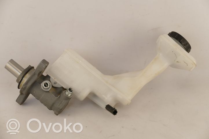 Nissan X-Trail T32 Główny cylinder hamulca 789380