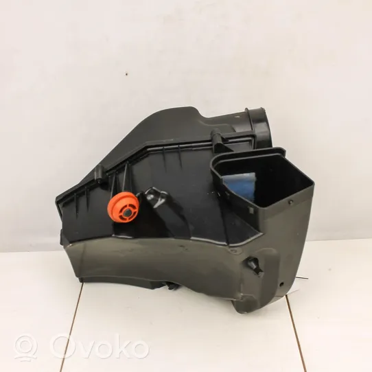 BMW 5 G30 G31 Scatola del filtro dell’aria 7643301