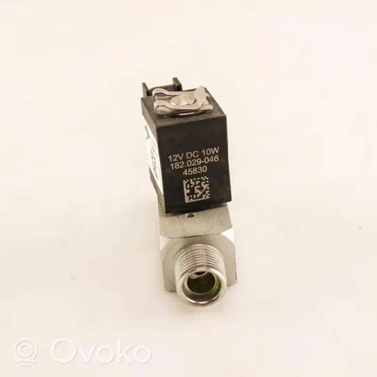 Ford Kuga III Air conditioning (A/C) pressure sensor FE130B9WAA03