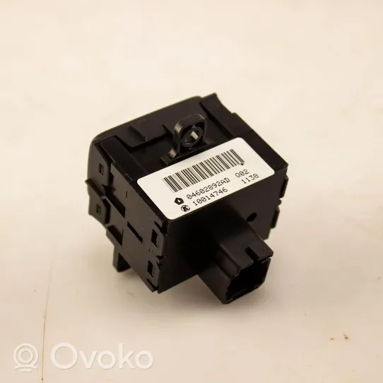 Dodge Grand Caravan Bouton commande réglage hauteur de phares 04602892AD