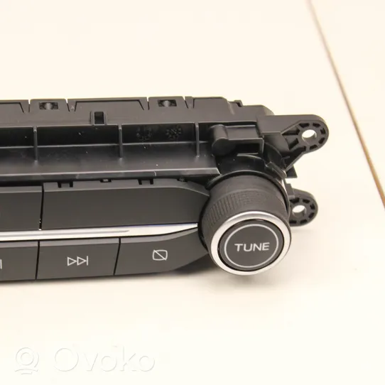 Ford Kuga III Unità principale autoradio/CD/DVD/GPS LJ6T18K811BB