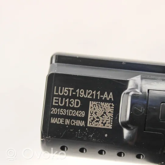 Ford Kuga III Connecteur/prise USB LU5T19J211AA