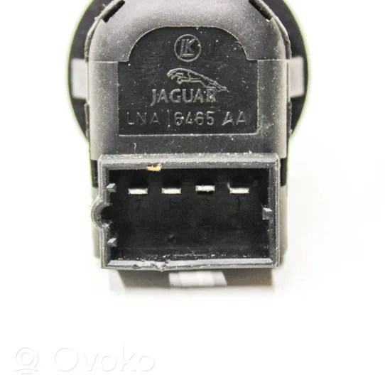 Jaguar XK8 - XKR Autres commutateurs / boutons / leviers LNA6465AA