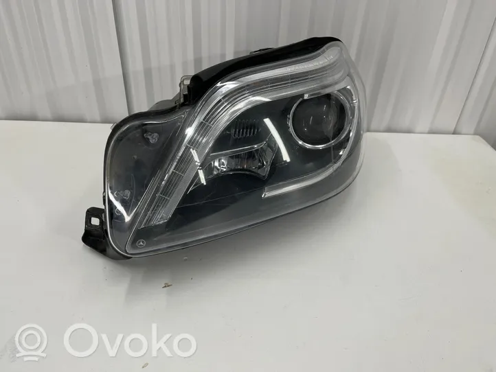 Mercedes-Benz GLE AMG (W166 - C292) Lampa przednia A1668203459