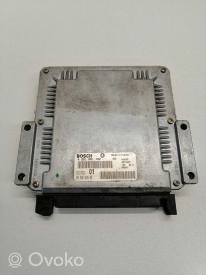 Peugeot 406 Calculateur moteur ECU 0281001782