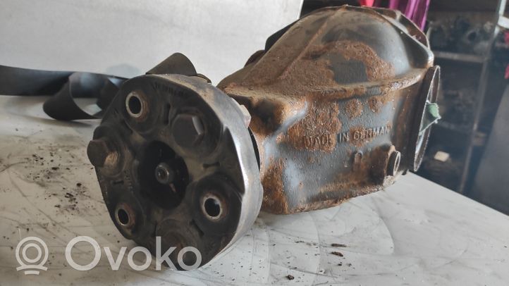 Mercedes-Benz C W203 Mechanizm różnicowy tylny / Dyferencjał 2103513308G