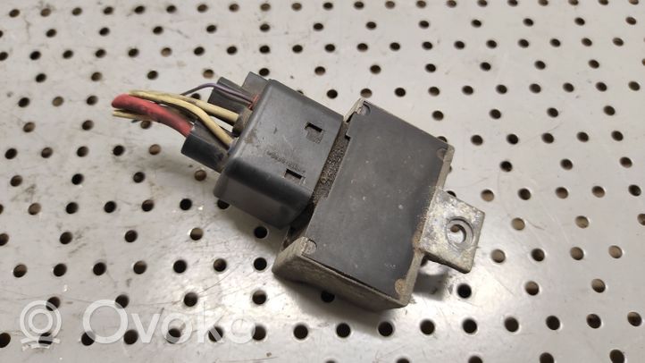 Renault Scenic I ABS relay 7700115672