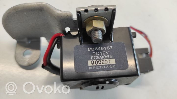 Mitsubishi Pajero Garso signalo rėlė MB649187