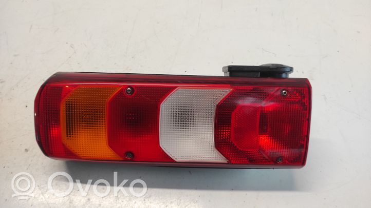 Mercedes-Benz Actros Lampa tylna A0035446303