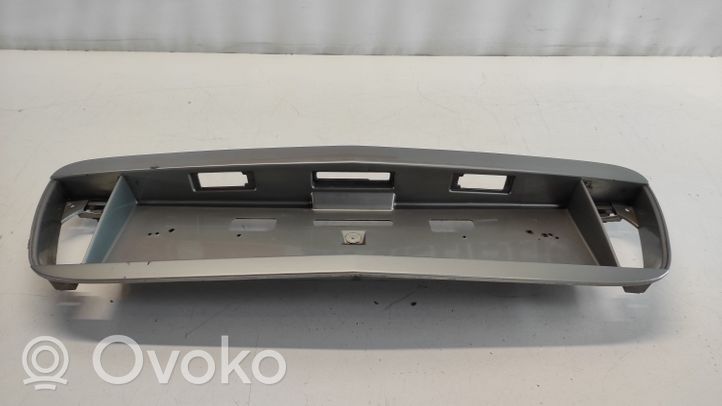 Nissan Primera Garniture de hayon 90810AU400